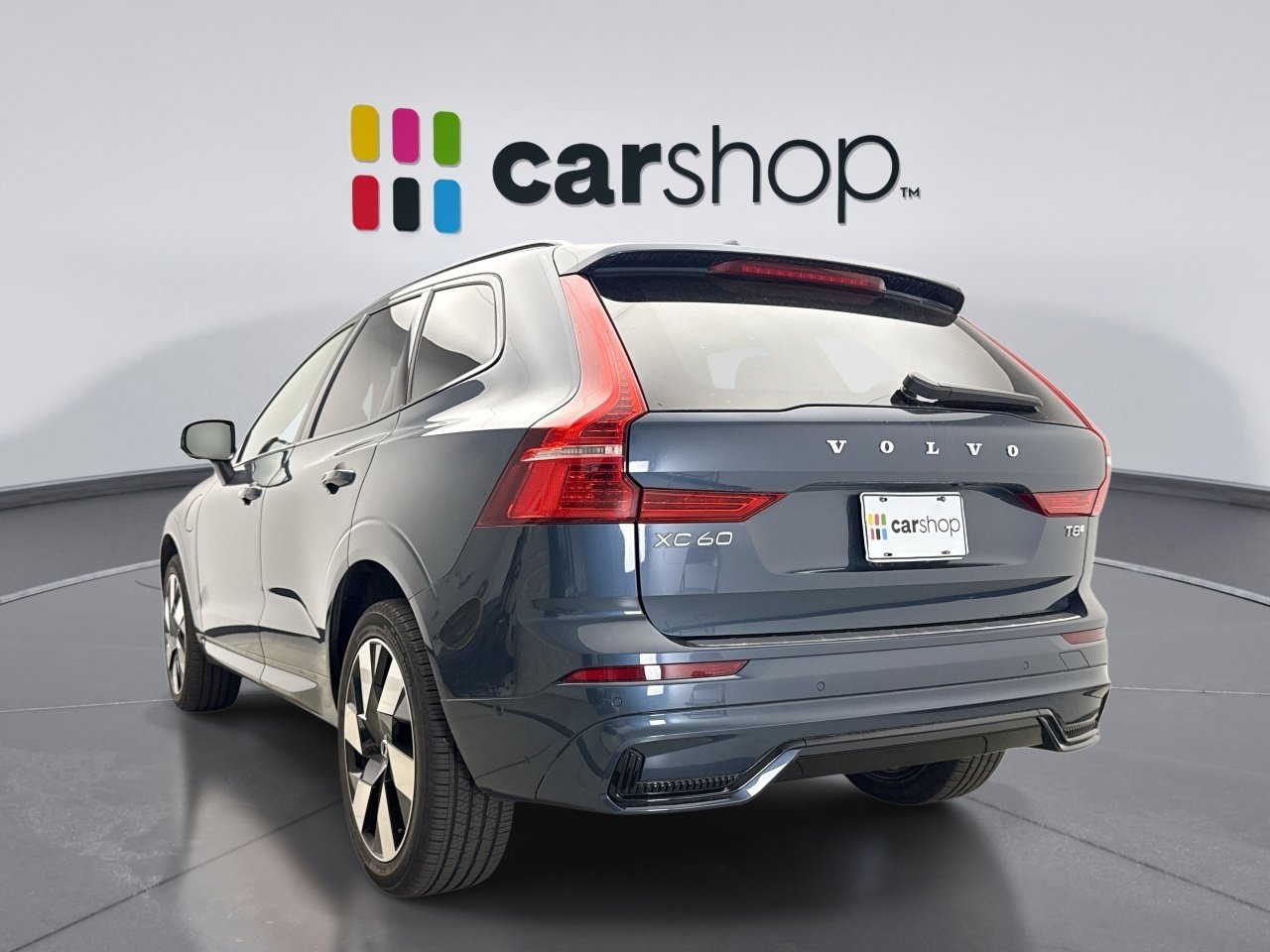 Used 2025 Volvo XC60 T8 Plus w/ Protection Package Premier AWD/4WD image 3