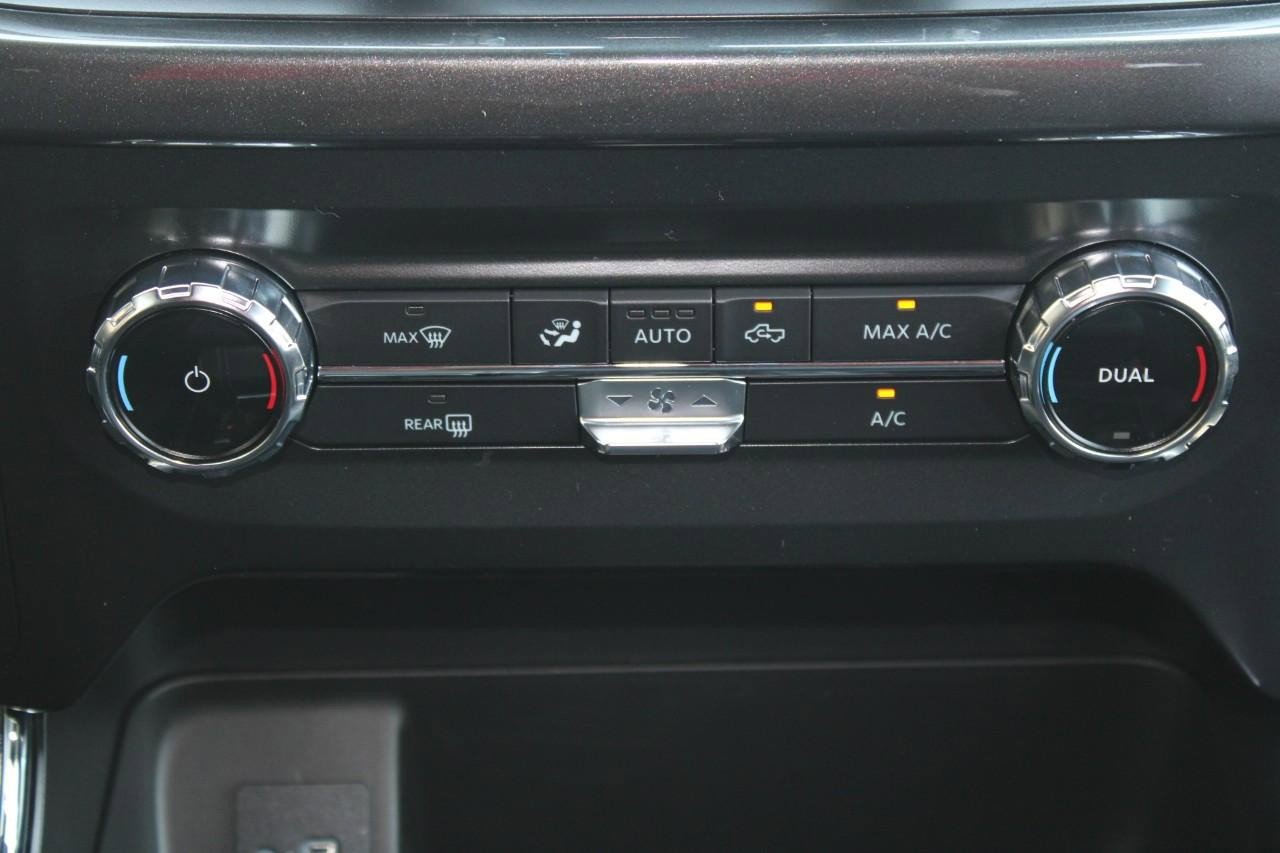 New 2022 Ford F150 XLT w/ XLT Black Appearance Package image 15