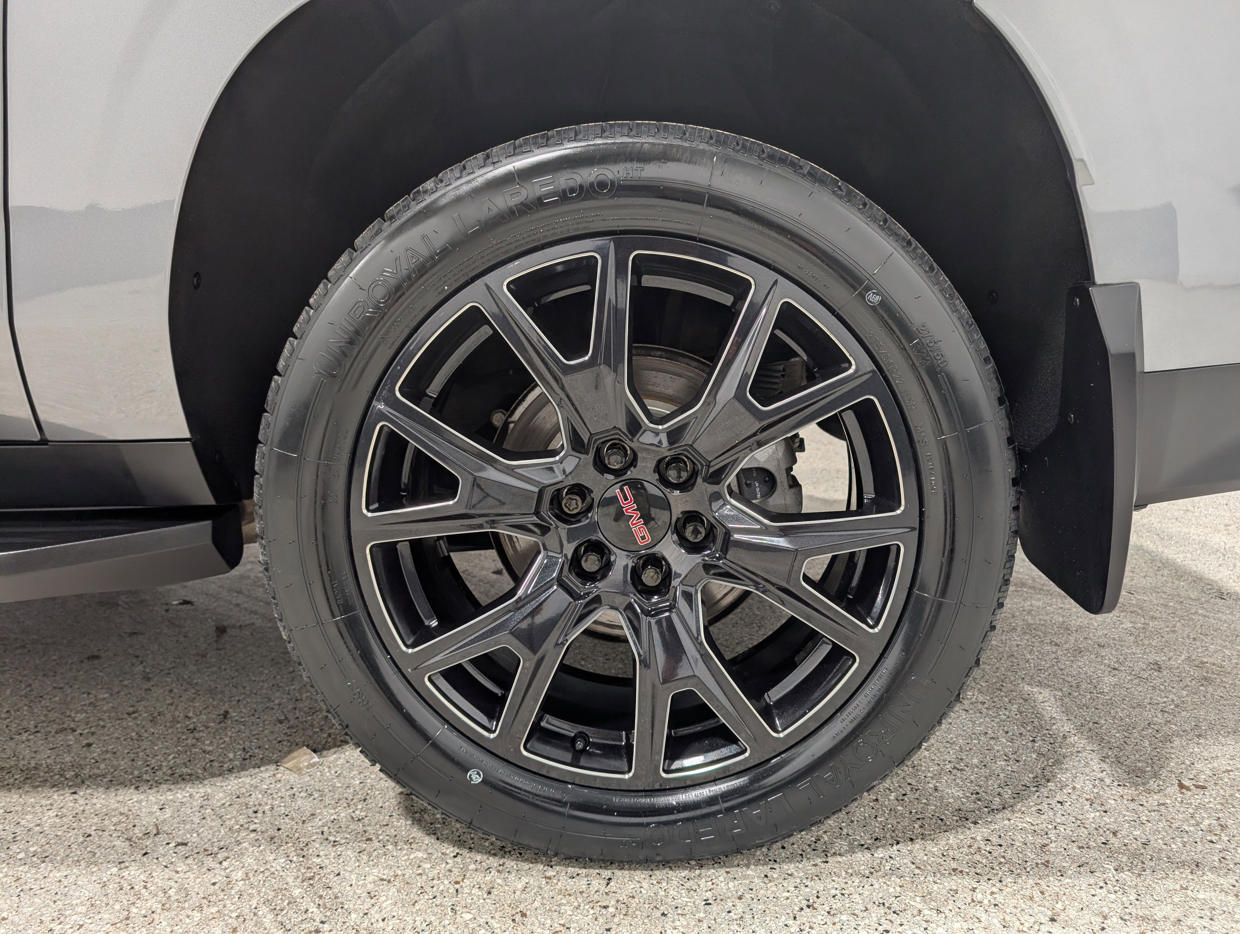 Used 2021 GMC Yukon XL SLT image 12