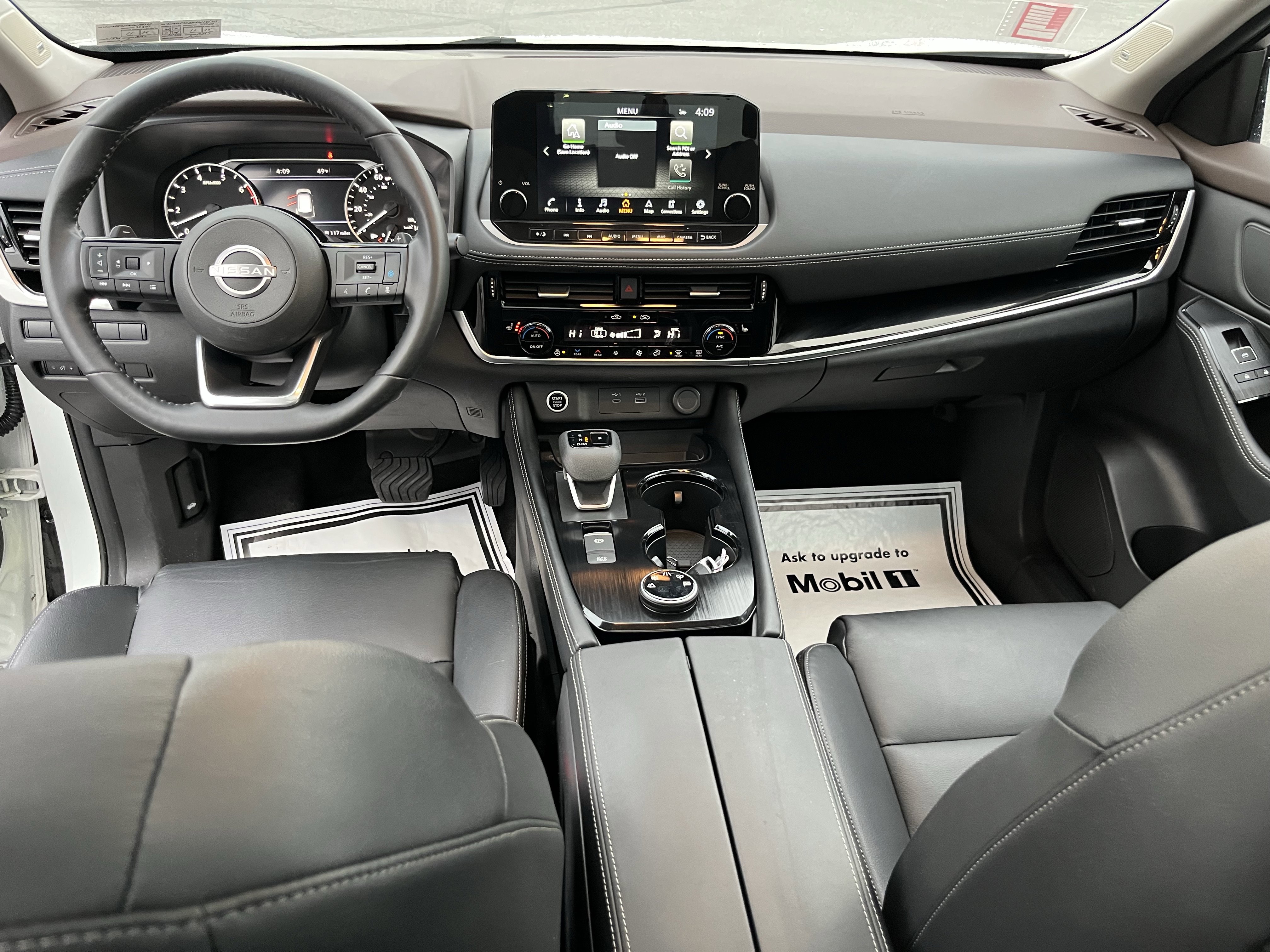 Used 2023 Nissan Rogue SL w/ SL Premium Package image 17