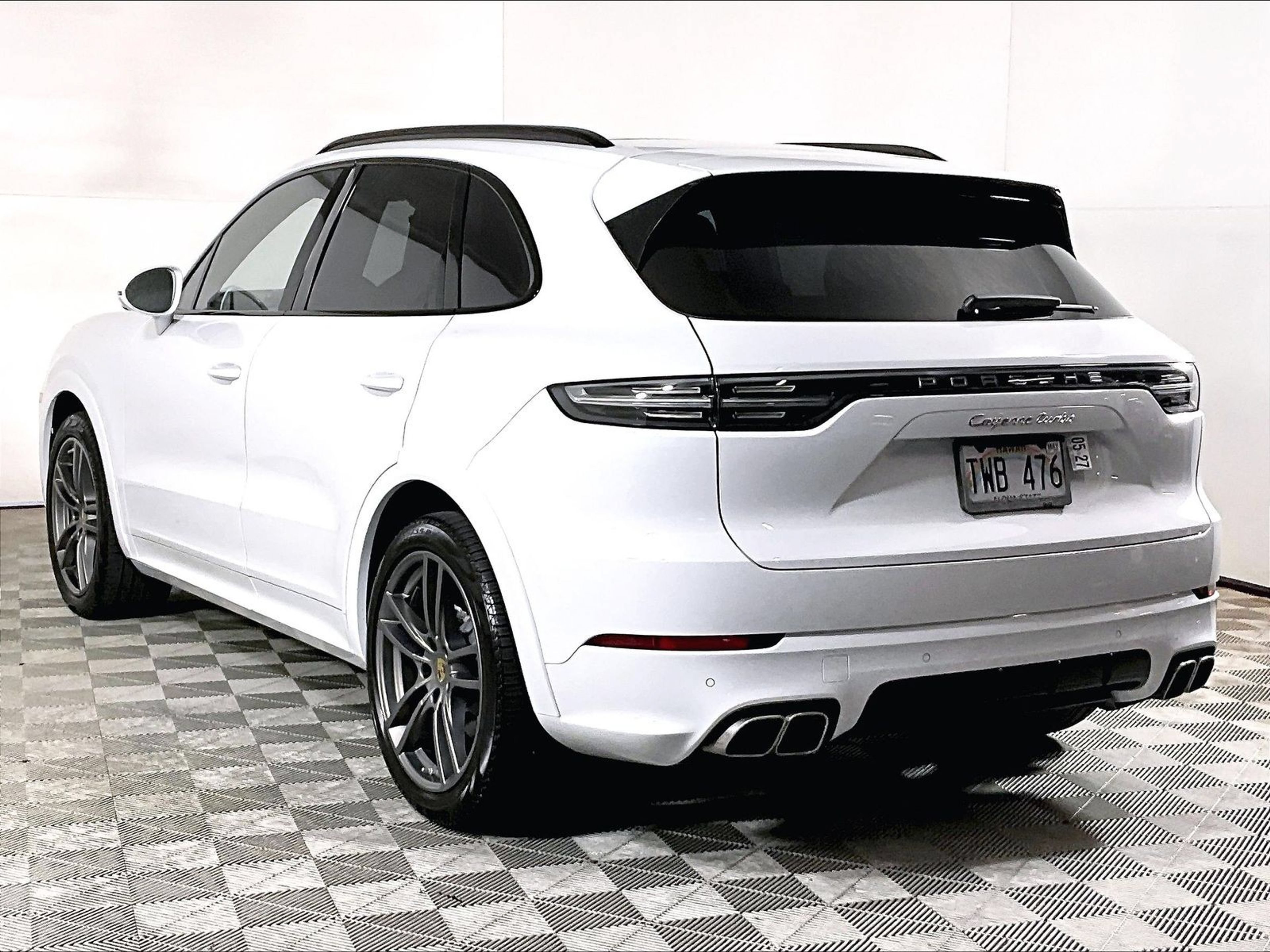 Certified 2019 Porsche Cayenne Turbo AWD/4WD image 3