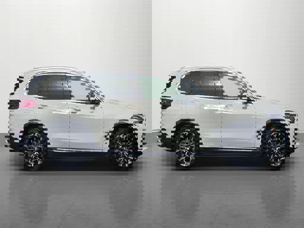 Used 2022 BMW X5 sDrive40i w/ Premium Package image 7