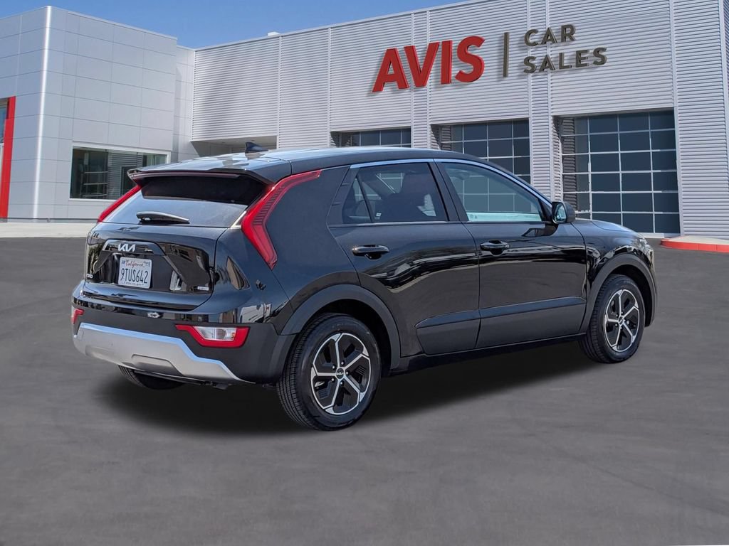 Used 2025 Kia Niro LX FWD image 6