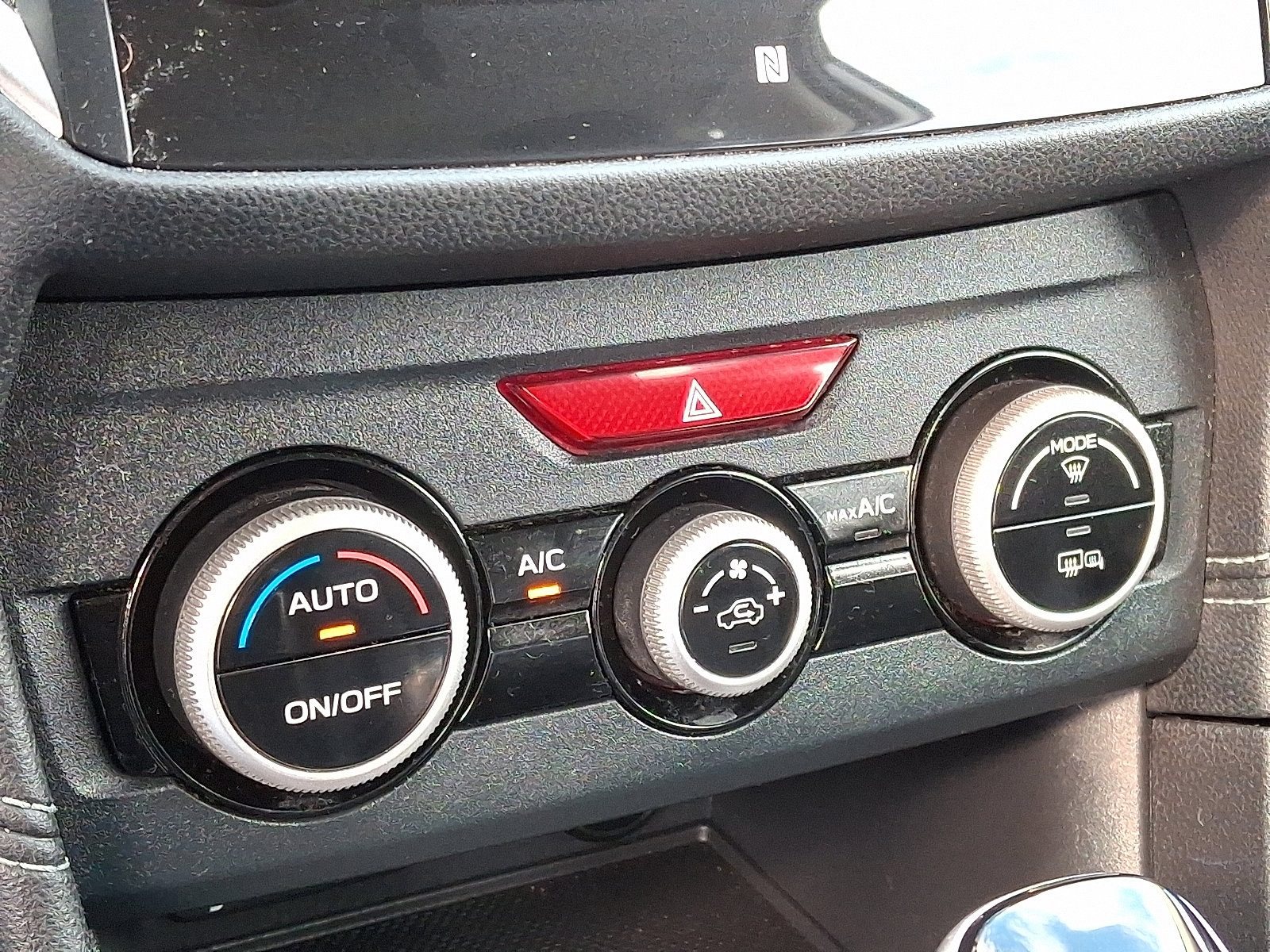 Used 2022 Subaru Impreza 2.0i Limited image 17