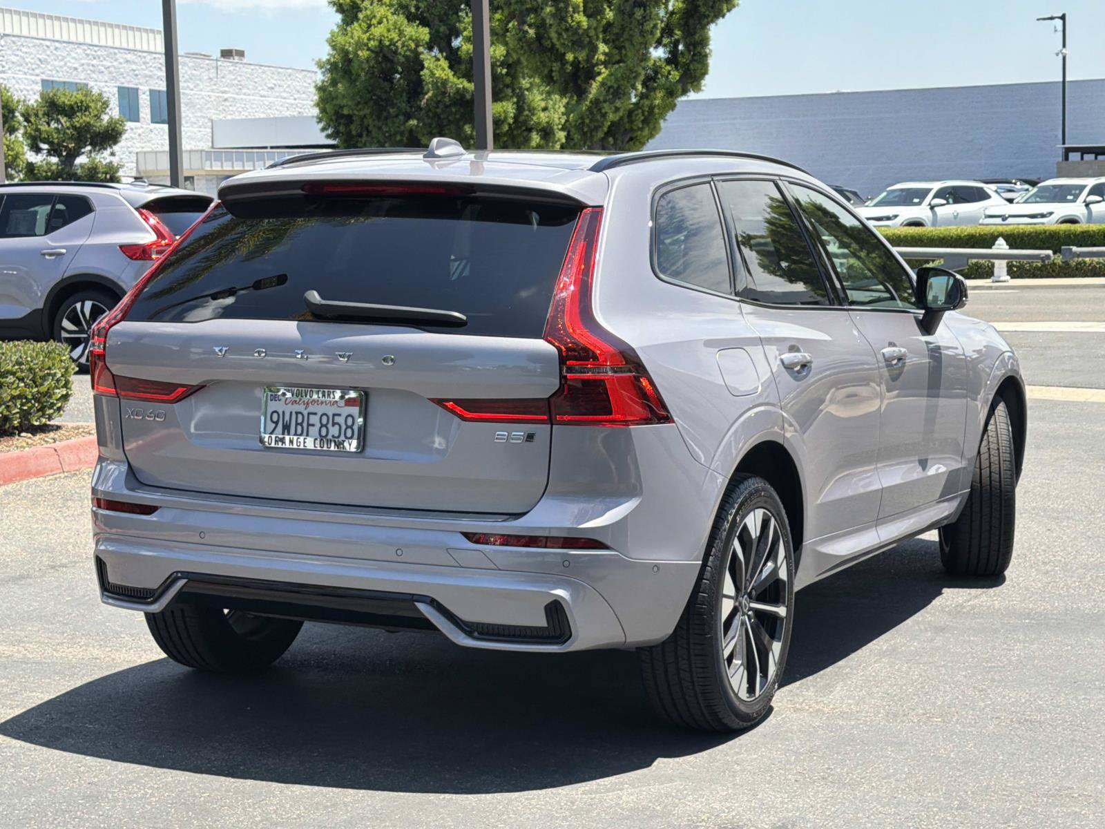 Used 2026 Volvo XC60 B5 Plus w/ Climate Package PRO AWD/4WD image 5