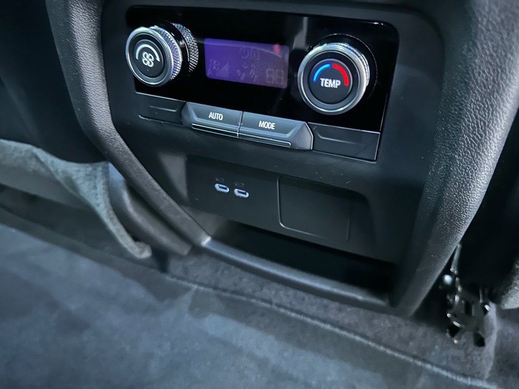 Used 2025 Buick Enclave Sport Touring image 24