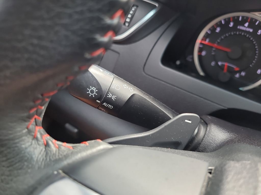 Used 2017 Toyota Camry SE FWD image 28