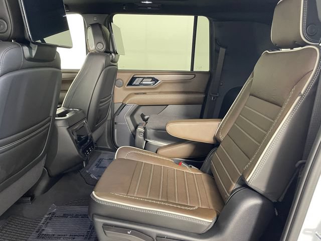 New 2026 GMC Yukon XL Denali Ultimate AWD/4WD image 9