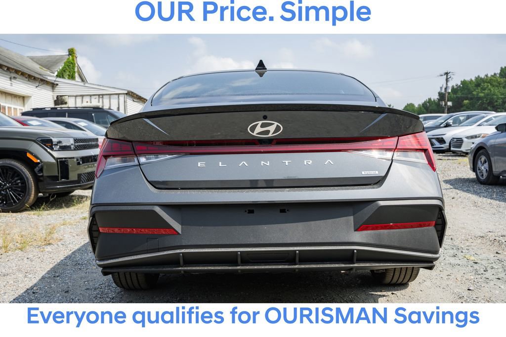 New 2025 Hyundai Elantra SEL image 5