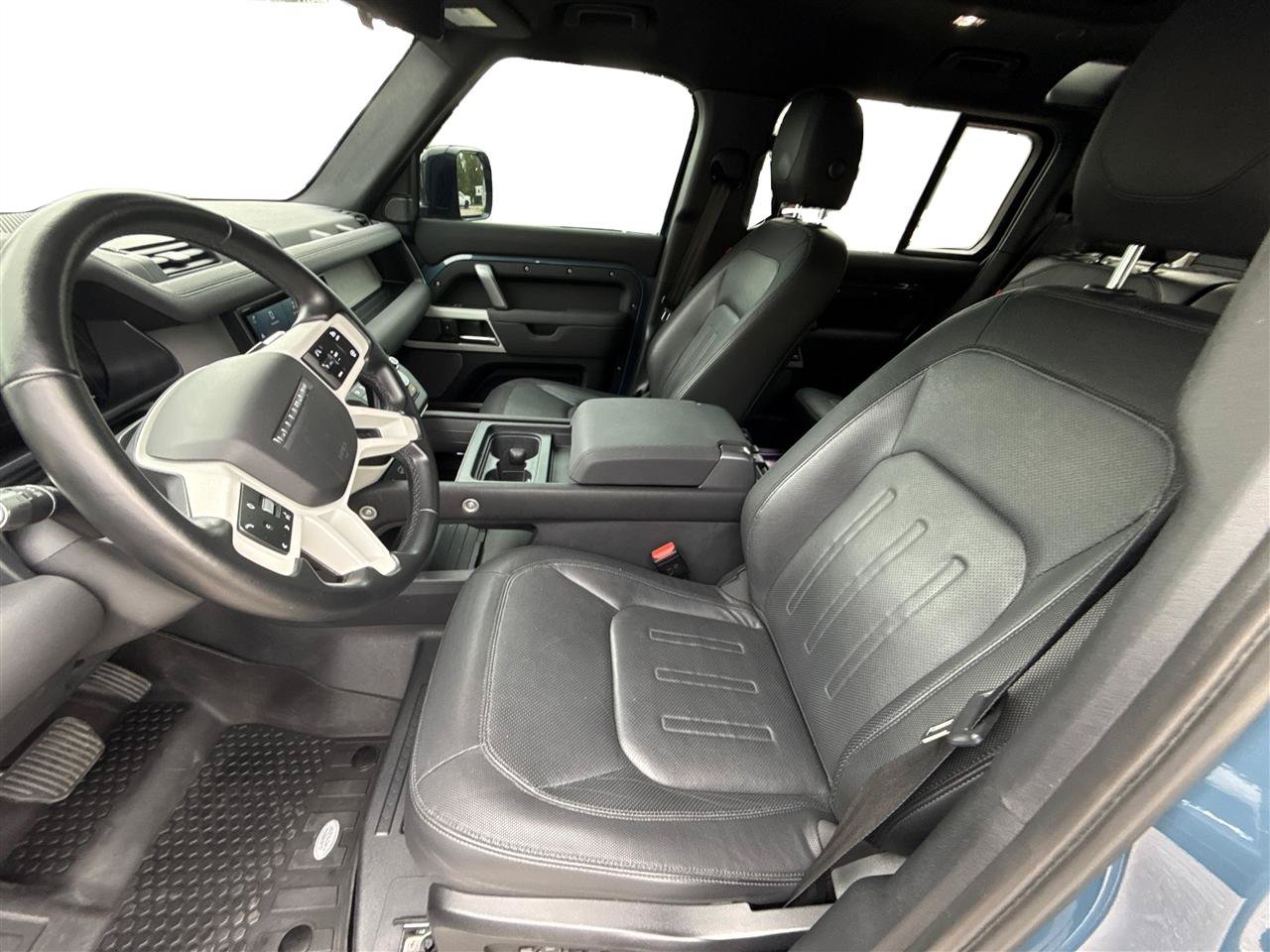 Used 2022 Land Rover Defender 110 X-Dynamic SE AWD/4WD image 14