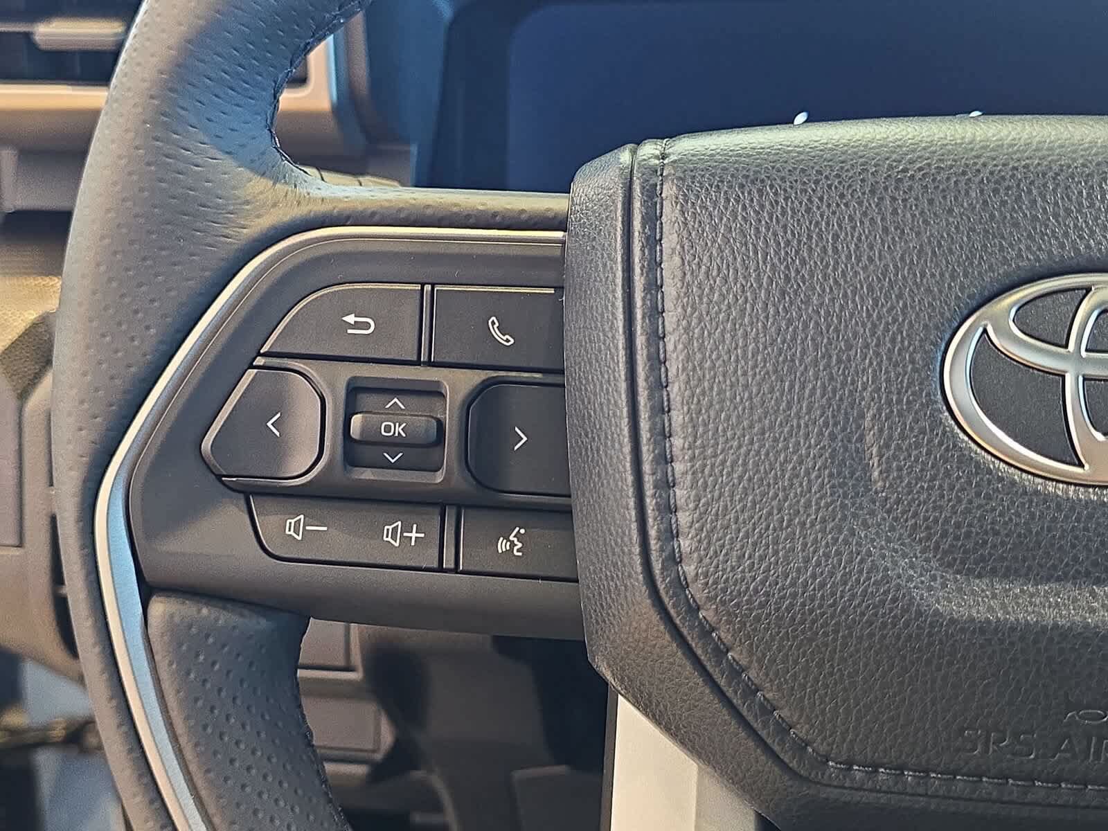 New 2026 Toyota 4Runner Limited AWD/4WD image 28