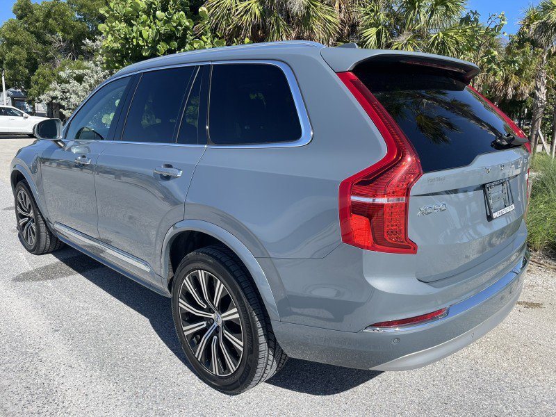 Used 2022 Volvo XC90 T8 Inscription image 5