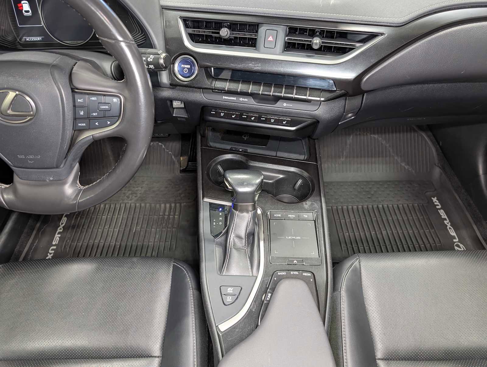 Used 2020 Lexus UX 250h w/ Premium Package image 19