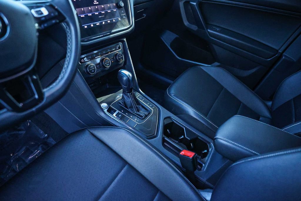 Used 2021 Volkswagen Tiguan SEL image 27