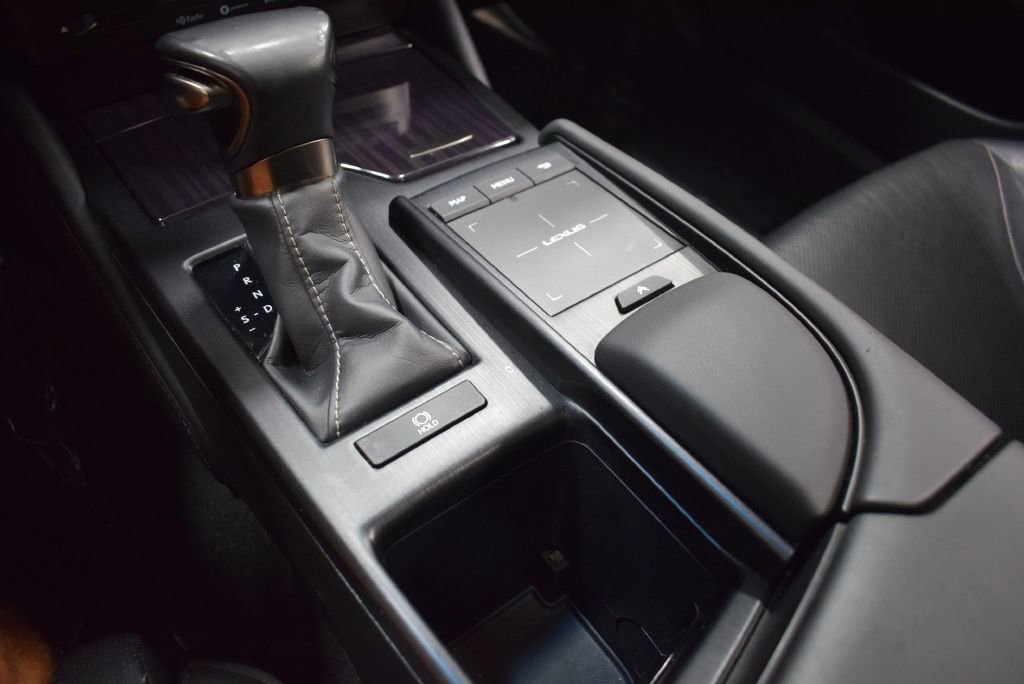 Used 2019 Lexus ES 350 Ultra Luxury image 23