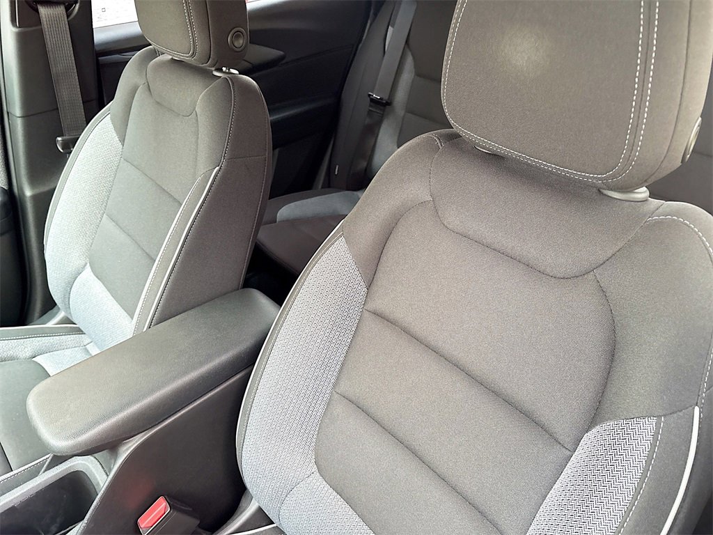 Used 2025 Chevrolet TrailBlazer LS w/ LS Convenience Package image 19