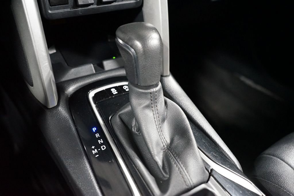 Used 2024 Toyota Corolla Cross XLE image 21