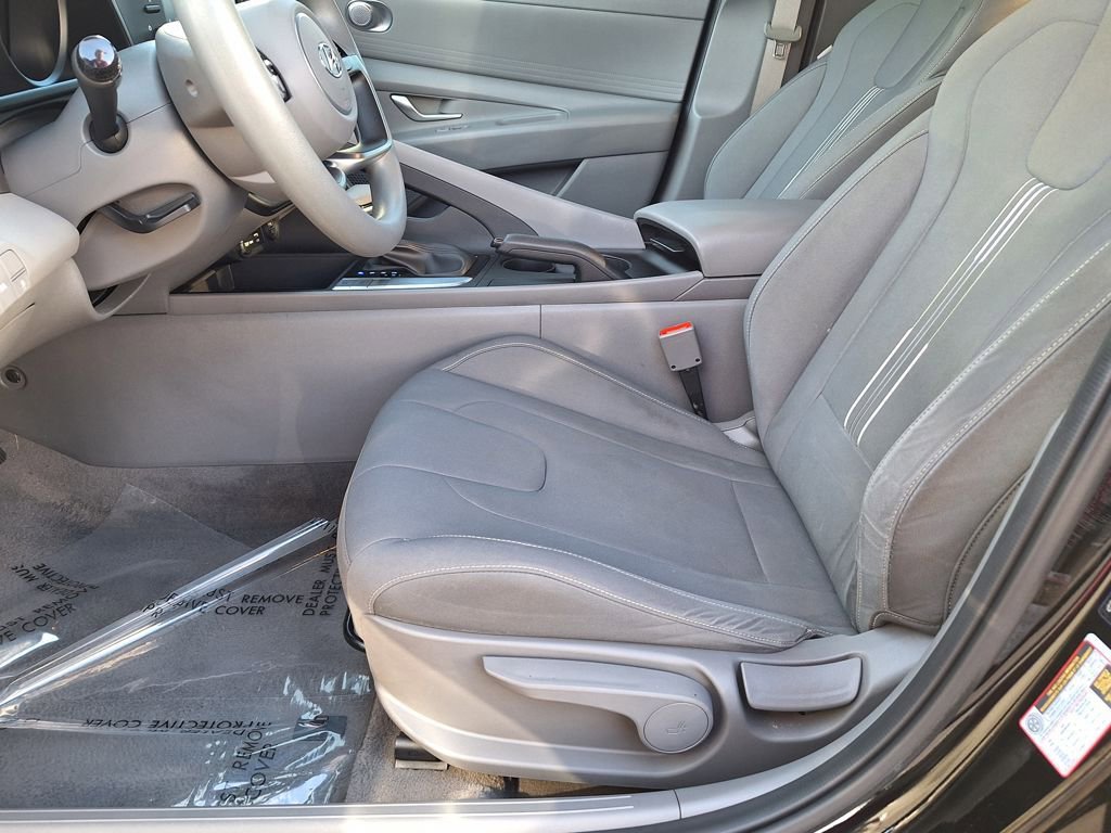 Certified 2023 Hyundai Elantra SEL image 11