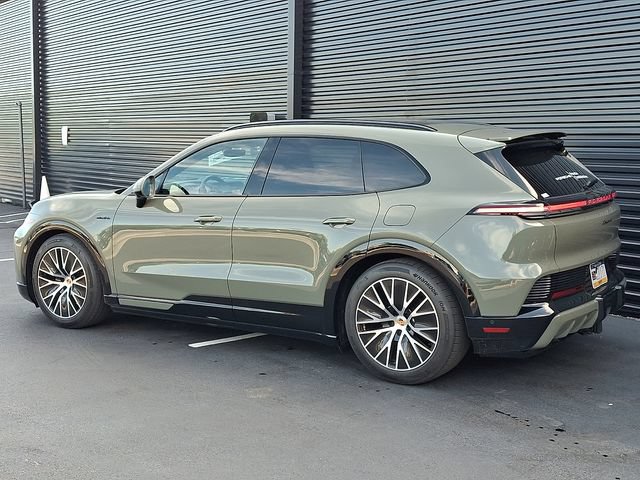 New 2026 Porsche Cayenne Electric AWD/4WD image 3