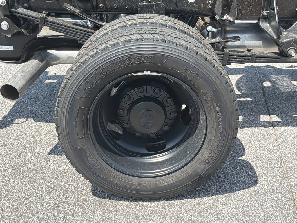 New 2026 RAM 5500 Tradesman AWD/4WD image 17