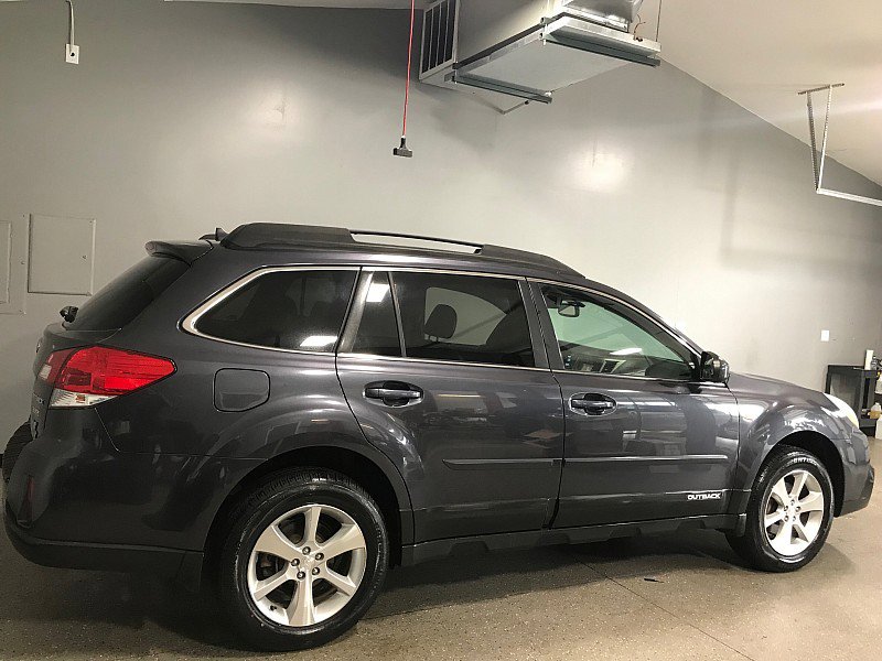 Used 2013 Subaru Outback 2.5i Limited w/ Moonroof Pkg image 3