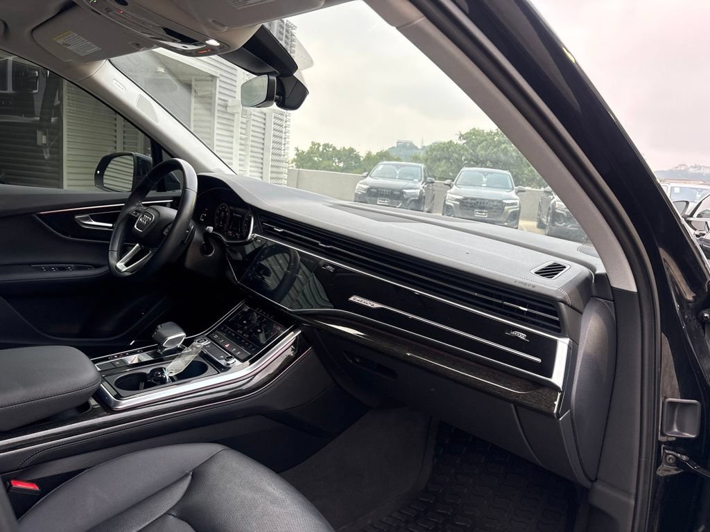 Used 2023 Audi Q7 2.0T Premium Plus w/ Premium Plus Package AWD/4WD image 15