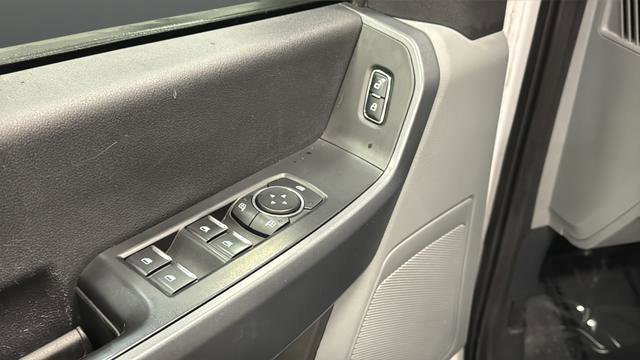 Used 2024 Ford F350 XLT image 21