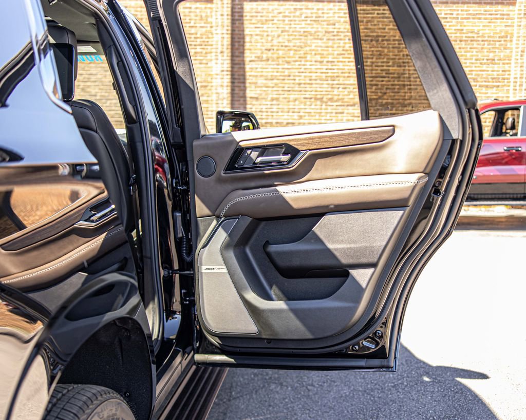 Used 2026 GMC Yukon Denali Ultimate AWD/4WD image 42