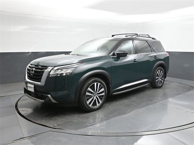 Used 2022 Nissan Pathfinder Platinum w/ Cargo Package