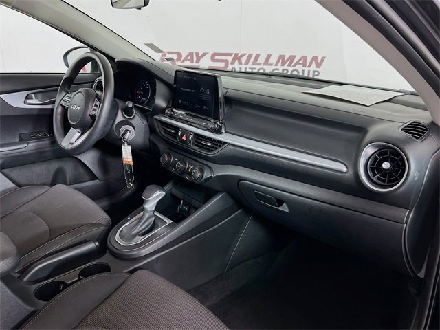 Used 2023 Kia Forte LXS image 34