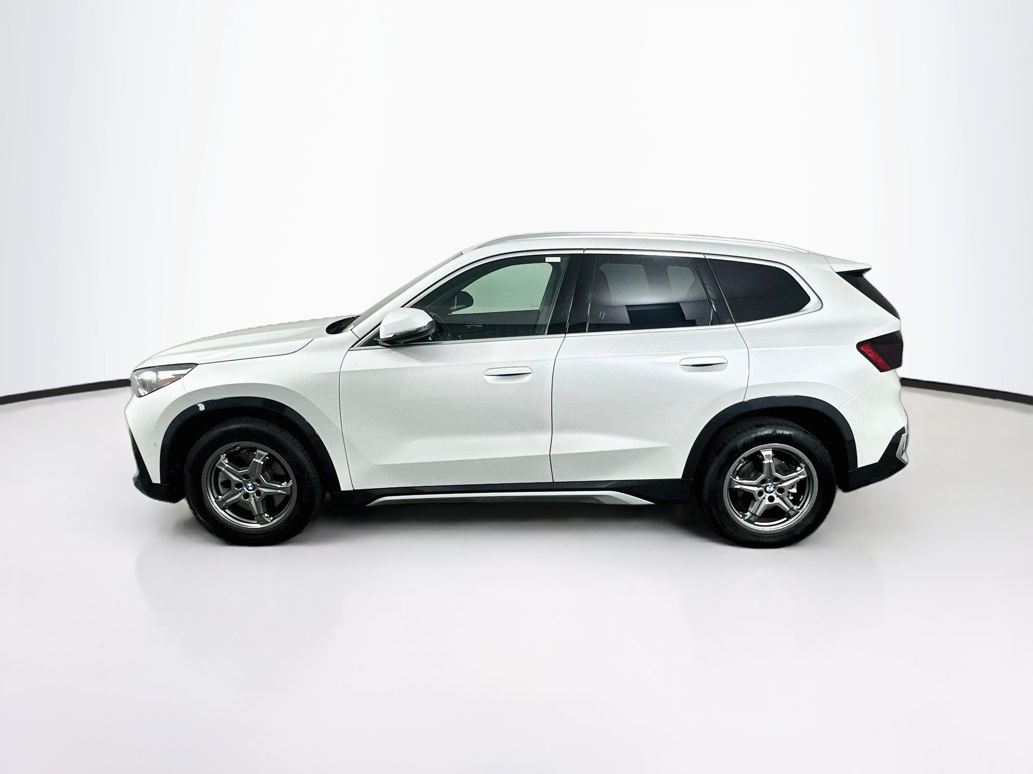 Used 2025 BMW X1 xDrive28i AWD/4WD image 4