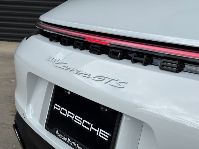 Certified 2022 Porsche 911 Carrera GTS image 27