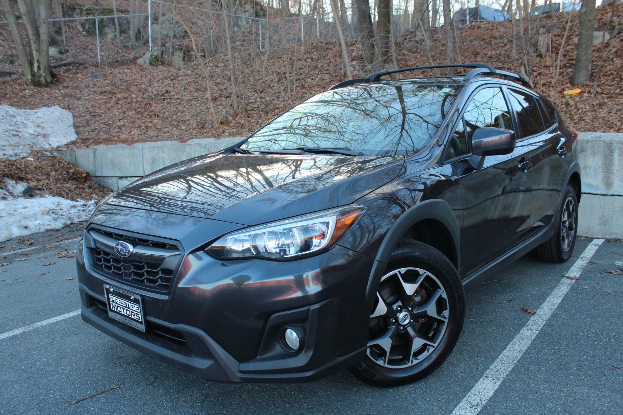 Used 2018 Subaru Crosstrek 2.0i Premium w/ Moonroof Package AWD/4WD image 2