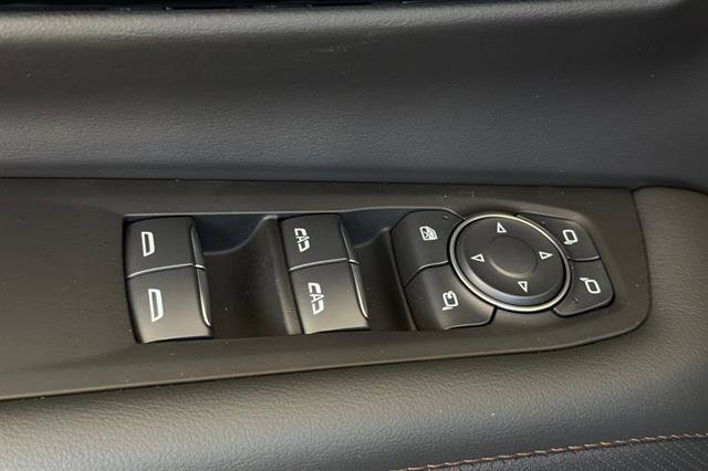 New 2026 Chevrolet Suburban High Country AWD/4WD image 12