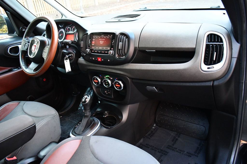 Used 2014 FIAT 500L Trekking w/ Popular Equipment Group image 20