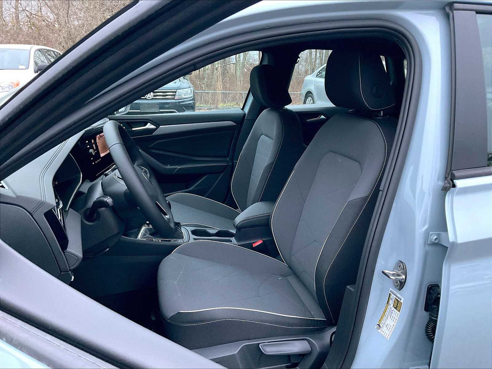 New 2025 Volkswagen Jetta Sport image 11