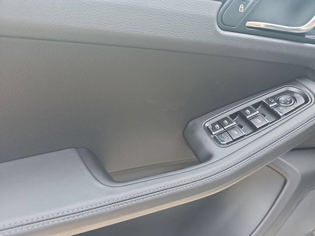 New 2026 Porsche Macan S AWD/4WD image 23