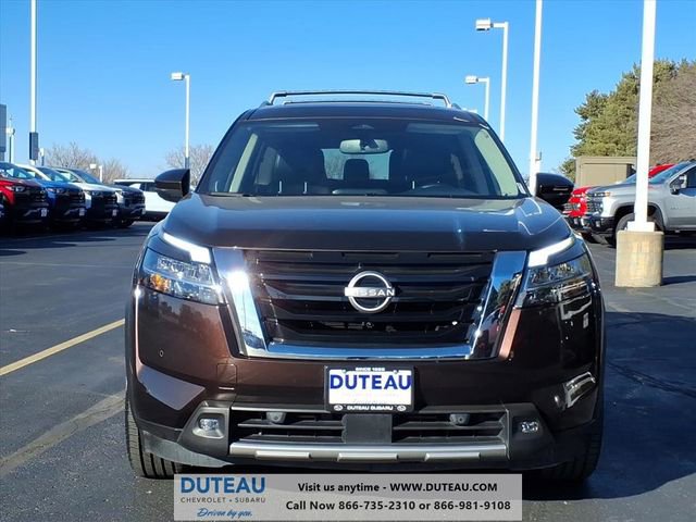 Used 2022 Nissan Pathfinder SL w/ SL Premium Package image 2