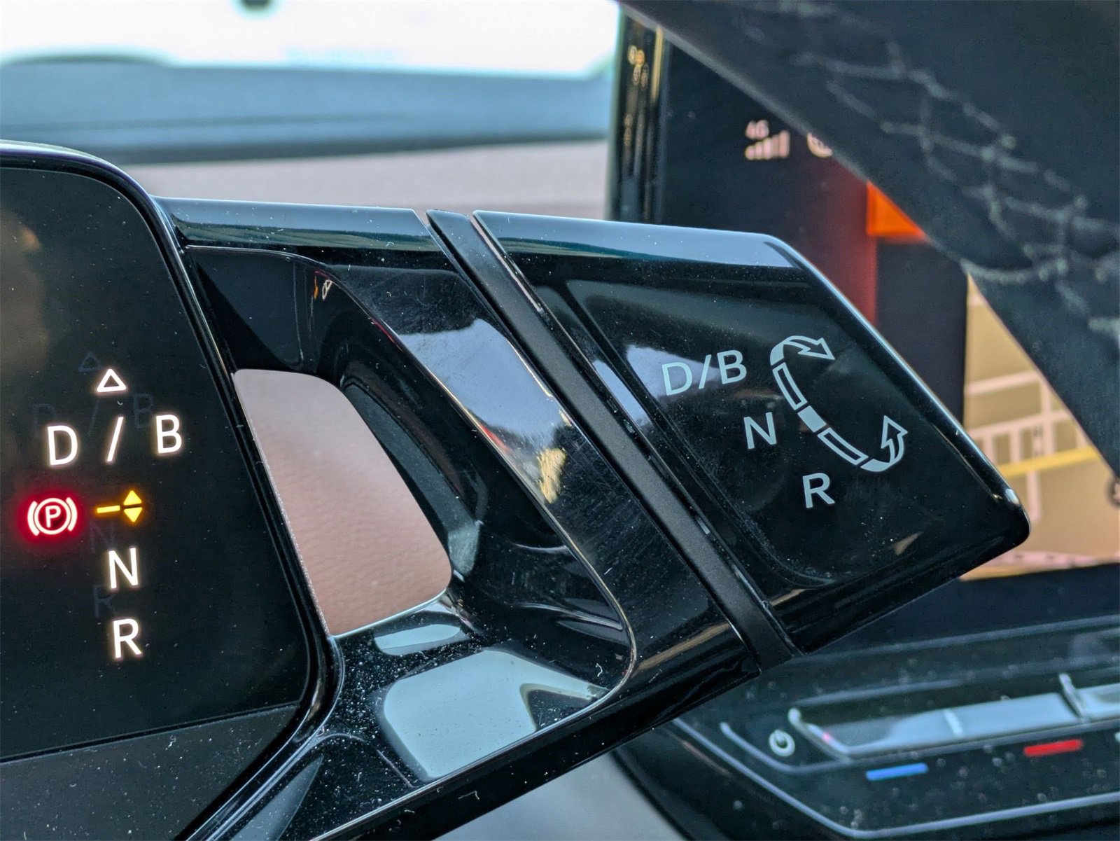 Used 2021 Volkswagen ID.4 Pro S w/ ID.4 Protection Package (IPT) image 14