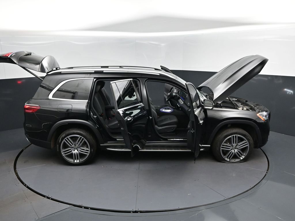 Used 2025 Mercedes-Benz GLS 450 4MATIC image 49