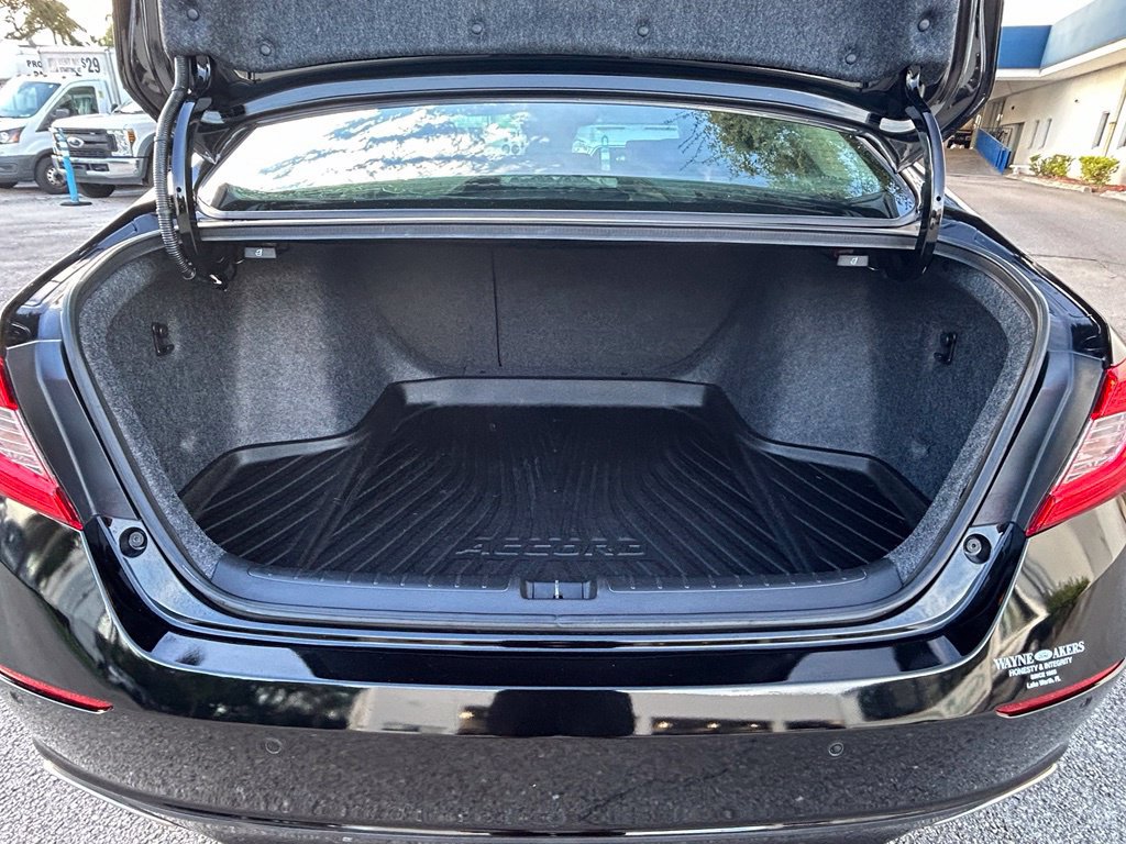Used 2021 Honda Accord Touring image 33