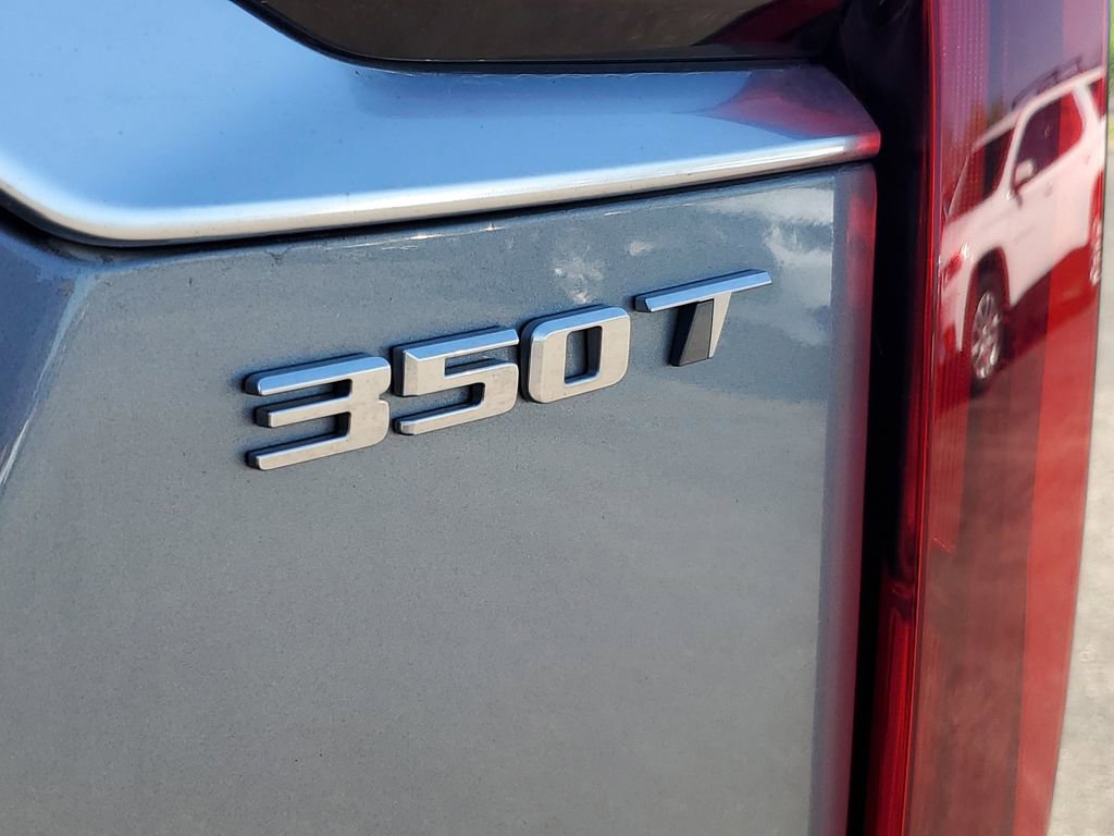Used 2024 Cadillac XT6 Luxury w/ LPO, Floor Liner Package FWD image 31