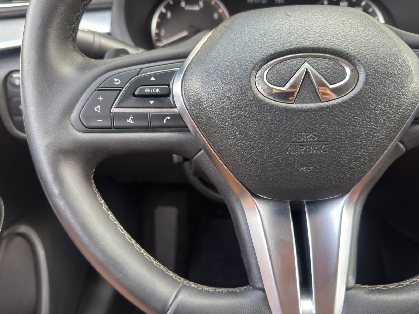 Used 2019 INFINITI QX50 Essential w/ Premium Heat Package FWD image 22