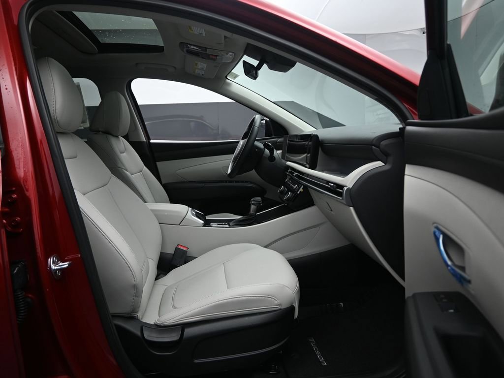Used 2026 Hyundai Tucson SEL AWD/4WD image 32