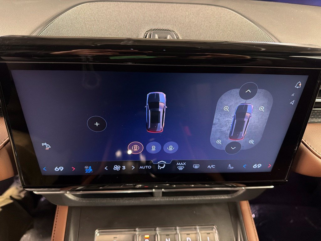 New 2026 Lincoln Nautilus Reserve AWD/4WD image 12