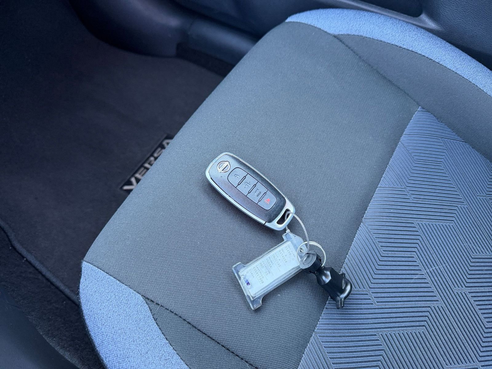 Used 2025 Nissan Versa SV image 18