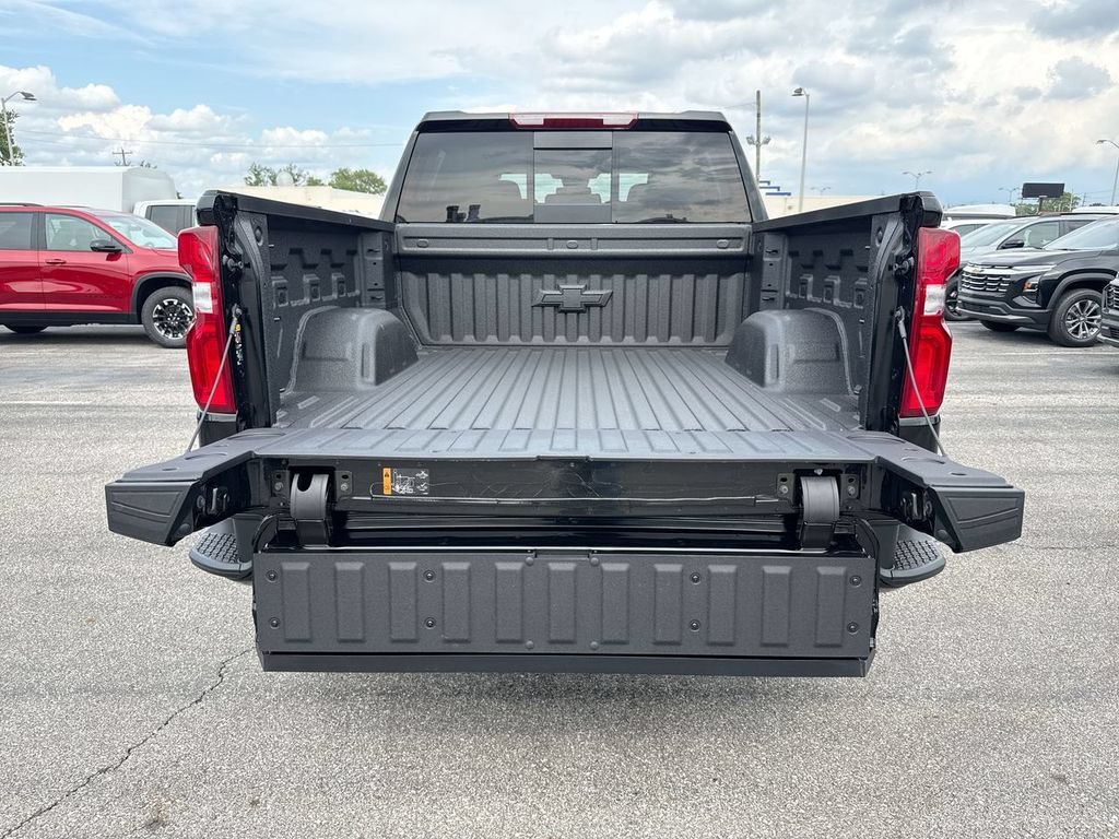 New 2026 Chevrolet Silverado 1500 RST w/ RST All Star Premium Package AWD/4WD image 24