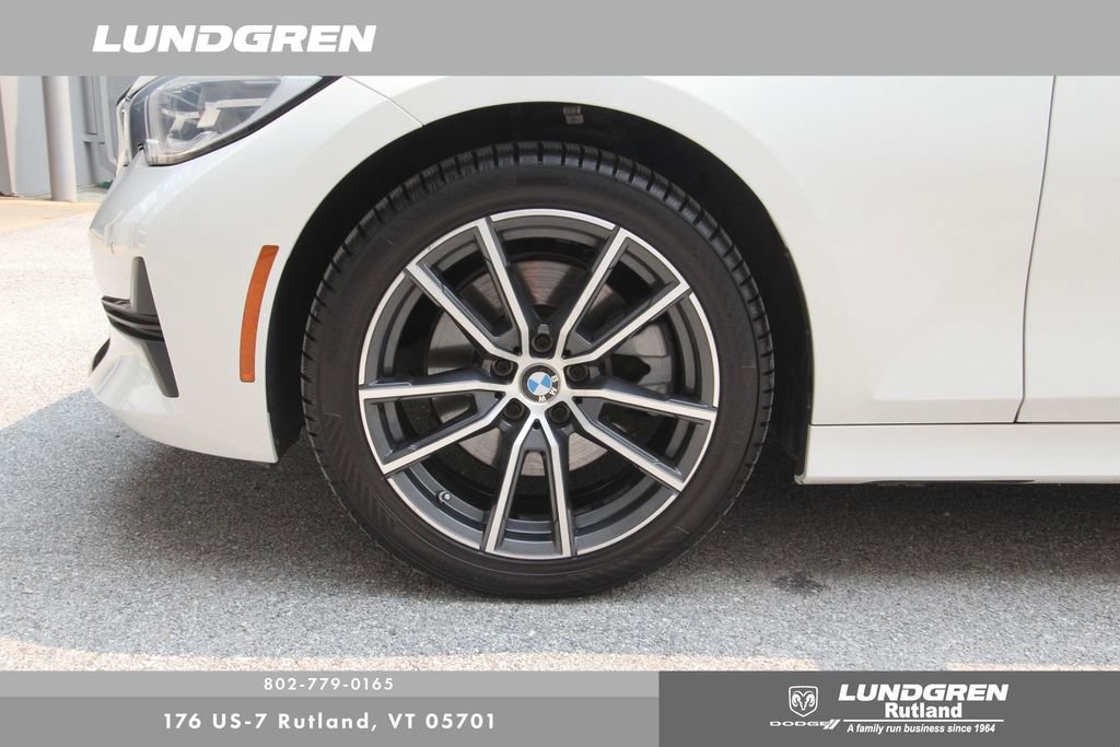 Used 2022 BMW 330i xDrive Sedan w/ Premium Package image 41