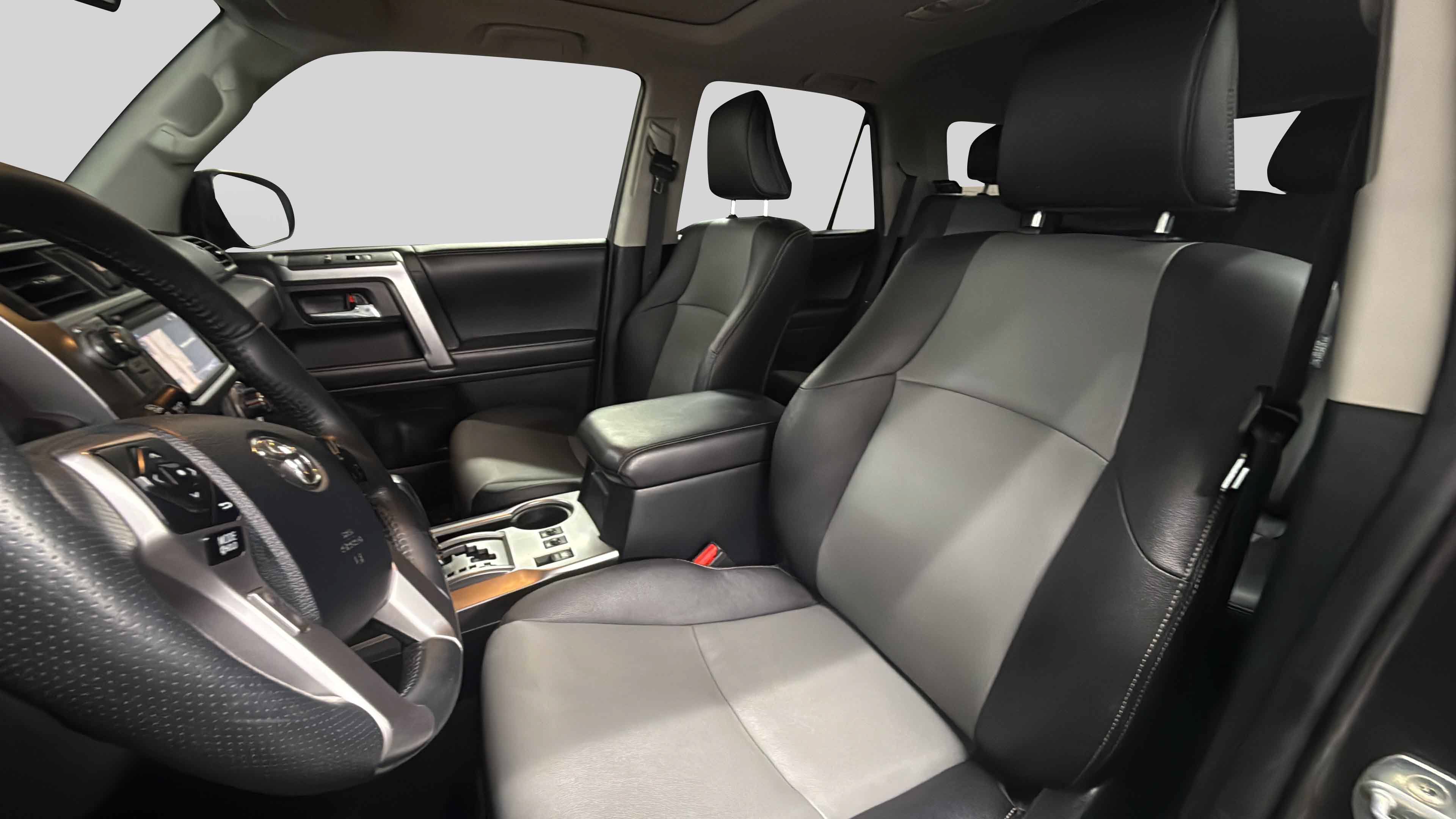 Used 2018 Toyota 4Runner SR5 Premium AWD/4WD image 11