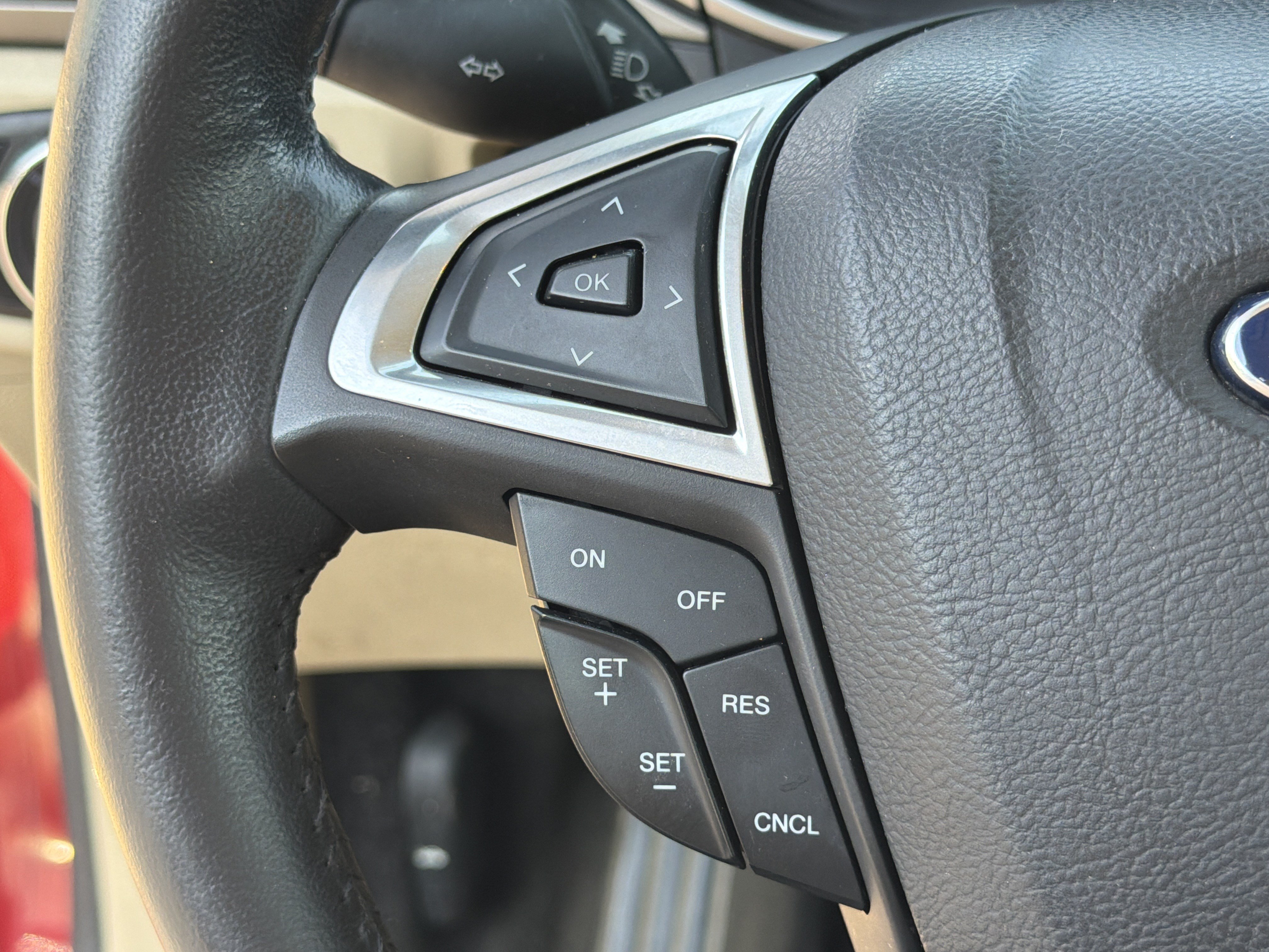 Used 2015 Ford Fusion SE w/ Equipment Group 202A FWD image 23